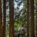 Luxe tent Mirror Globe Kandasphere