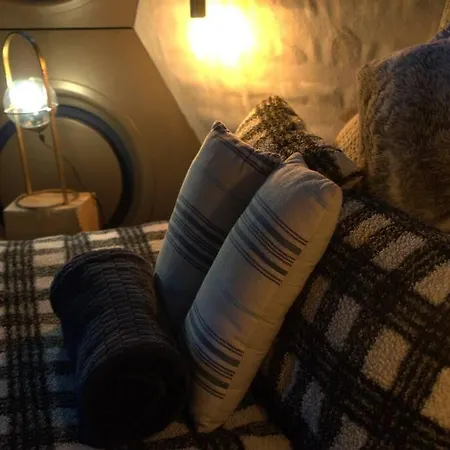 Mirror Globe Kandasphere Glamping